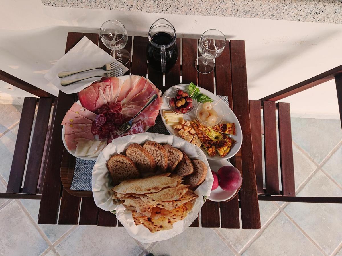 Agriturismo Desole Monti Zewnętrze zdjęcie